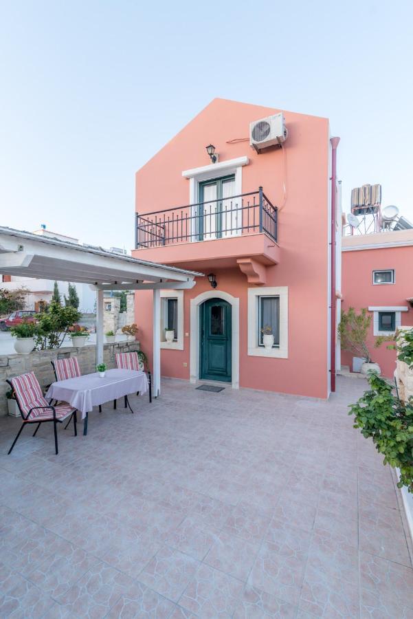 Vrisanos Apartment Pitsidia Exterior photo