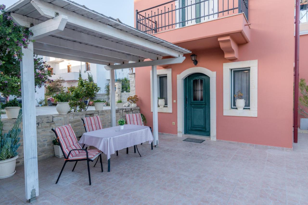 Vrisanos Apartment Pitsidia Exterior photo